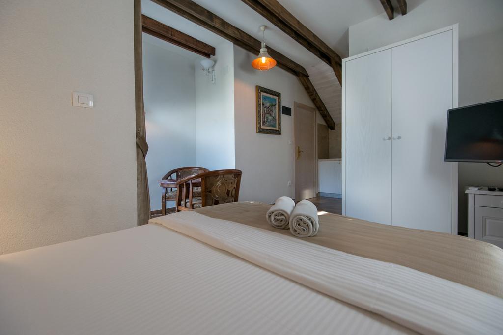 Apartments Marija Risan Extérieur photo