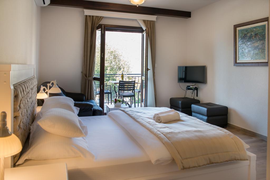 Apartments Marija Risan Chambre photo